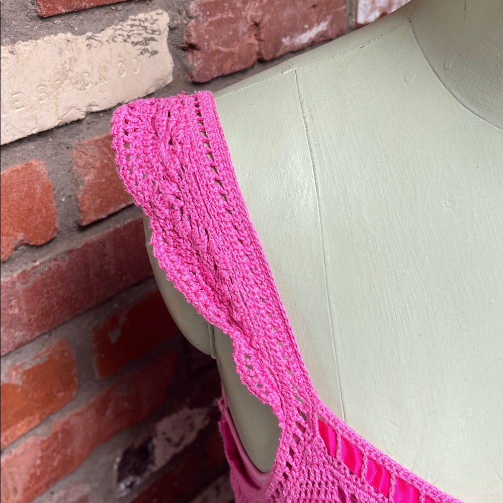 Lily Pulitzer Y2K Hot Pink Crochet Sundress size small - Picture 3 of 6